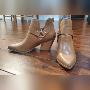 Women's Tan Ankle Boots